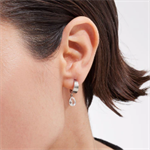 Orecchini a cerchio con cristalli bianchi