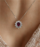 Collana in Oro B. con Rubino ct 1.40 e Diam. ct 0.30