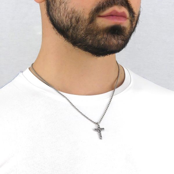 Collana con crocefisso corda