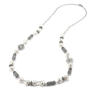 Collana lunga argento con simboli Magna Grecia e perle