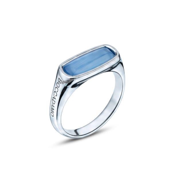Anello con pietra blu marino ovale e brand inciso